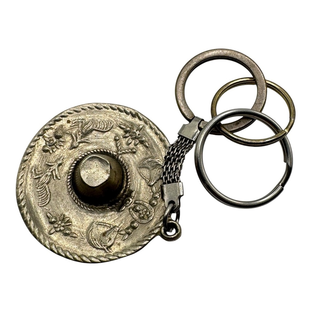 Vintage‎ Alpaca Mexico Mini Sombrero Keychain – 1.75” Metal Hat Design